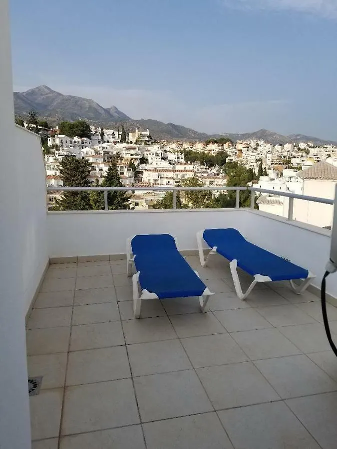 Superior Family Town Centre Villa Close To Beach In Peaceful Residential Zone Nerja 0*,